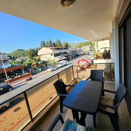 Comfort House, Free Swimming Pool And Parking Appartement